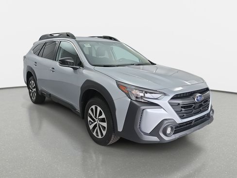 Used 2025 Subaru Outback Premium w/ Popular Package #1A image 3