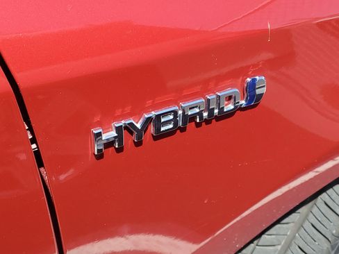 Used 2012 Toyota Prius V Two image 5