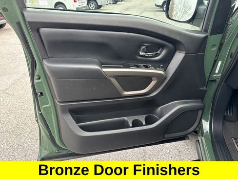 Used 2024 Nissan Titan SV w/ SV Bronze Edition Package image 11