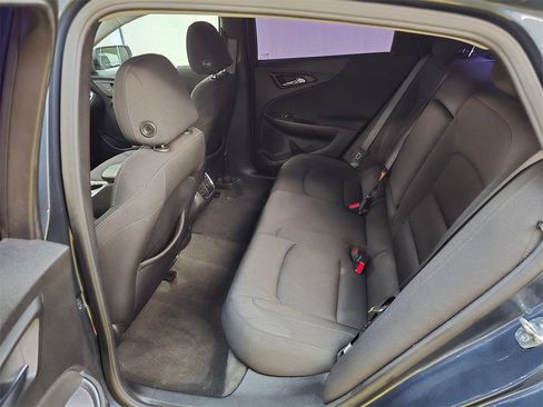 Used 2020 Chevrolet Malibu LT image 16