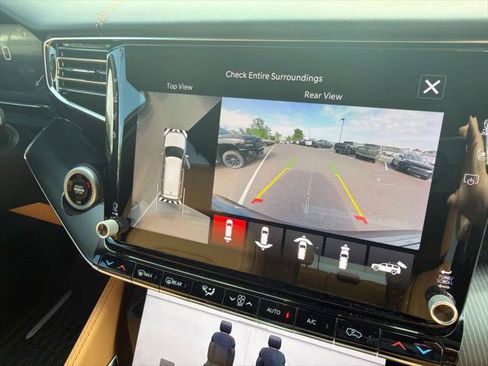 Certified 2025 Jeep Grand Wagoneer L Series III w/ Rear Seat Video Group 1 AWD/4WD image 27
