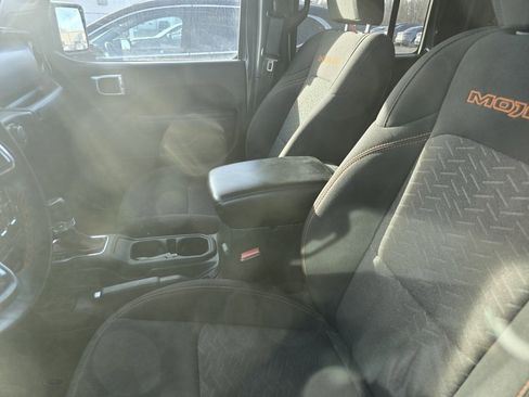 Used 2023 Jeep Gladiator Mojave image 22