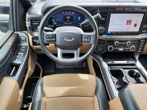 Used 2024 Ford F250 Lariat w/ Lariat Ultimate Package AWD/4WD image 11