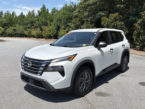 Certified 2025 Nissan Rogue S AWD/4WD image 3