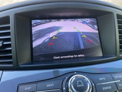 Used 2012 Nissan Quest LE image 22