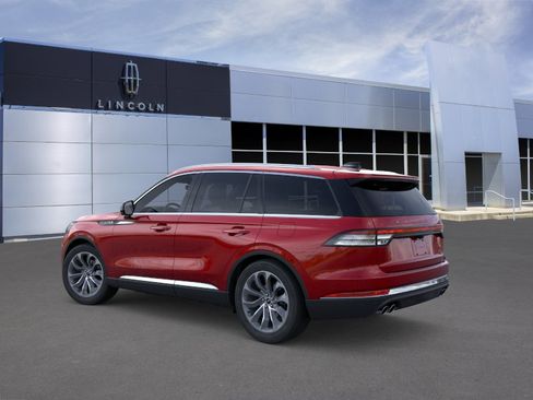 New 2026 Lincoln Aviator Reserve w/ Luxury Package RWD image 4