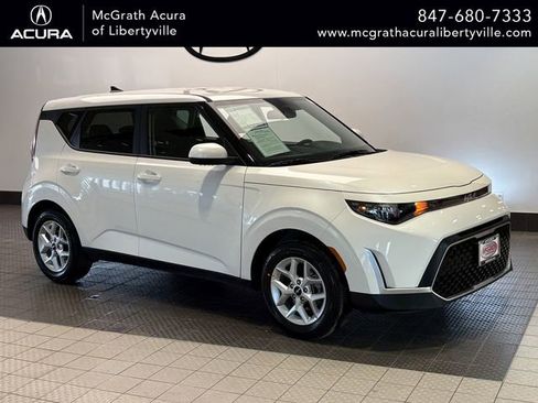 Used 2025 Kia Soul LX w/ LX Technology Package image 1