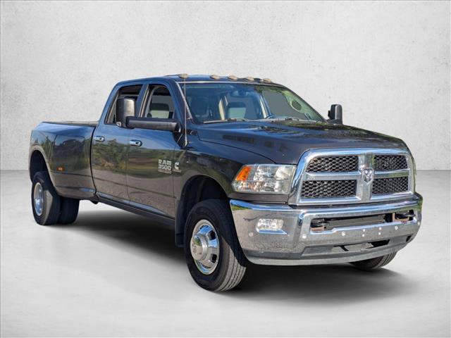 Used 2018 RAM 3500 SLT w/ Luxury Group AWD/4WD image 3