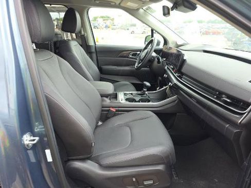 Used 2025 Kia Carnival SX Prestige FWD image 14