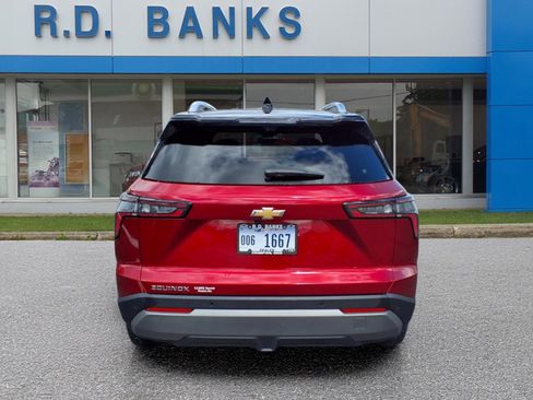 Used 2025 Chevrolet Equinox LT w/ Convenience Package II image 4