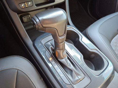 Used 2020 Chevrolet Colorado Z71 w/ Z71 Midnight Edition image 16