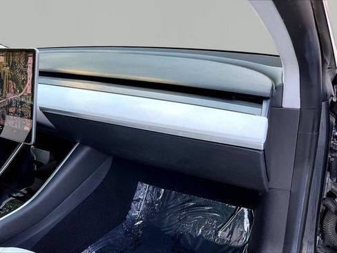 Used 2019 Tesla Model 3 RWD image 26