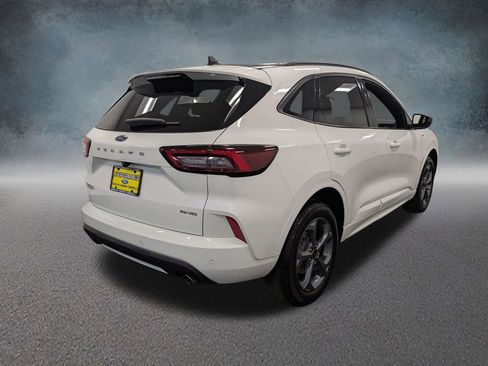Used 2024 Ford Escape ST-Line w/ Tech Pack #1 AWD/4WD image 4