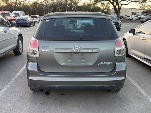 Used 2006 Toyota Matrix XR image 6