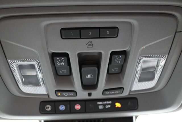 Used 2024 GMC Sierra 1500 Denali w/ Technology Package AWD/4WD image 47