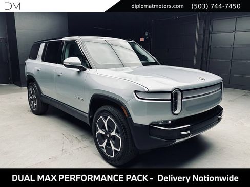 Used 2024 Rivian R1S Adventure AWD/4WD image 8