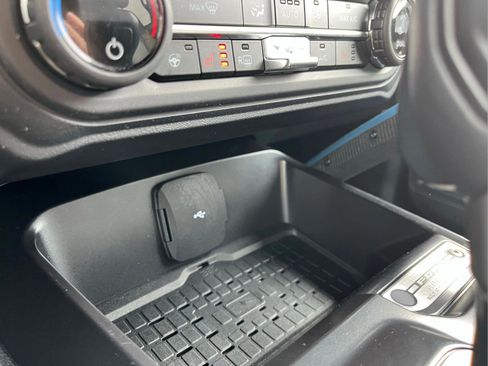 Used 2024 Ford Bronco Wildtrak image 20