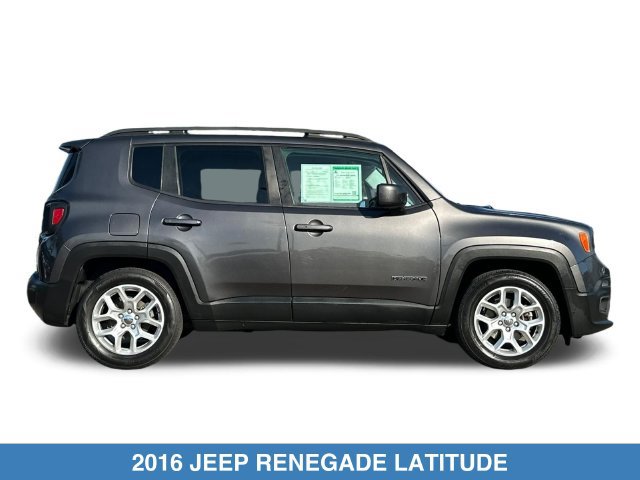 Used 2016 Jeep Renegade Latitude FWD image 4