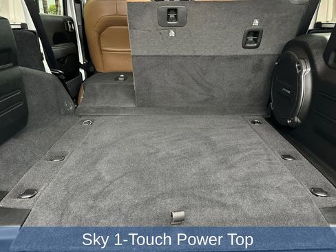 Used 2021 Jeep Wrangler Unlimited Sahara image 18