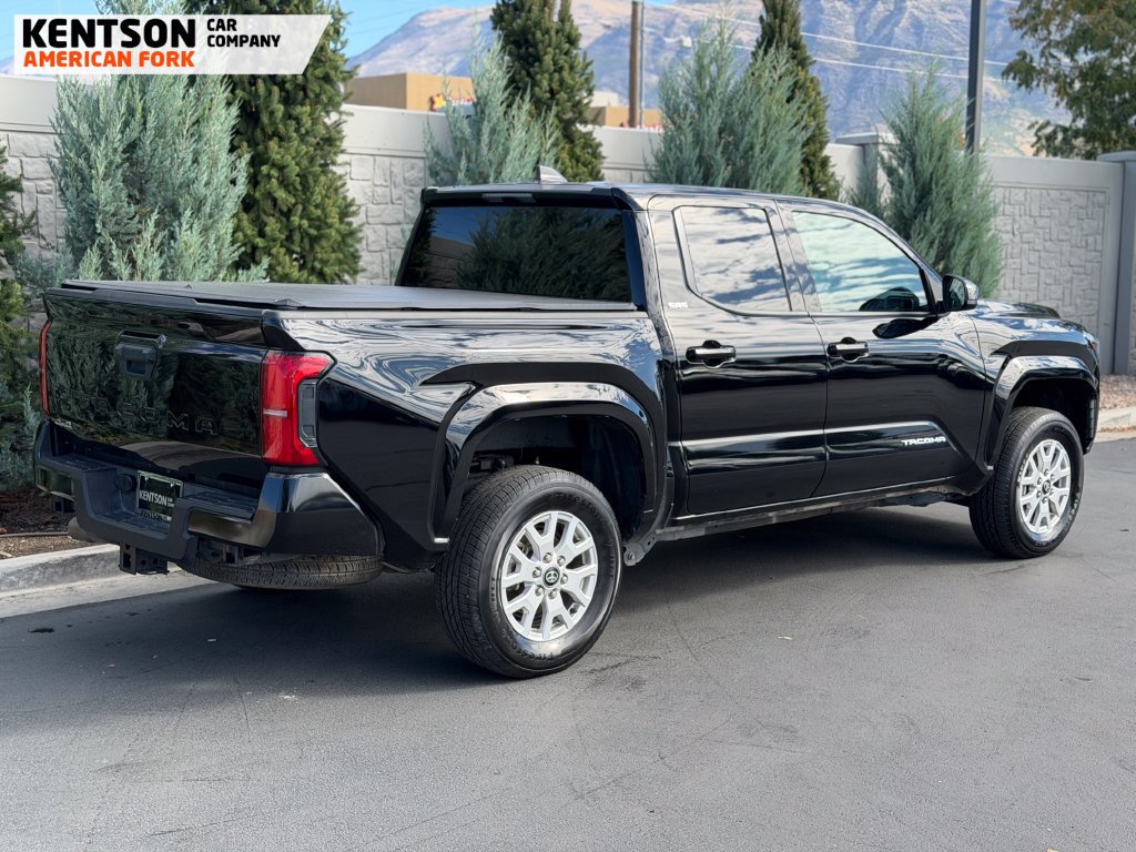 Used 2025 Toyota Tacoma SR5 AWD/4WD image 8