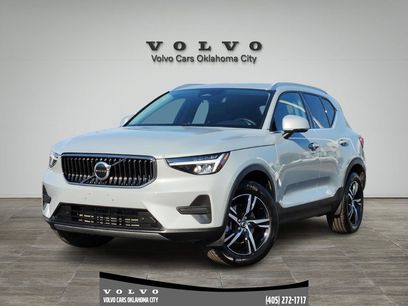Certified 2025 Volvo XC40 B5 Core