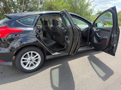 Used 2016 Ford Focus SE FWD image 16