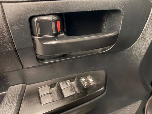 Used 2016 Toyota Tundra SR AWD/4WD image 14