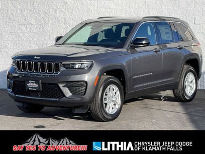 New 2025 Jeep Grand Cherokee Laredo X w/ Luxury Tech Group I