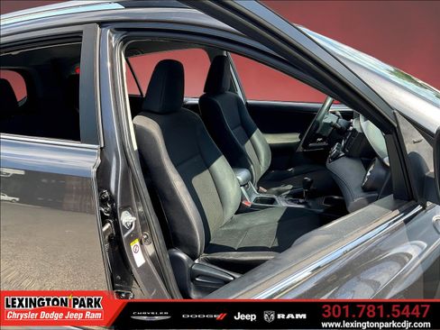 Used 2017 Toyota RAV4 LE w/ All Weather Liner Package FWD image 27