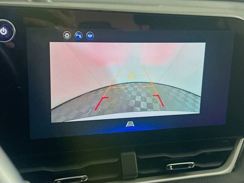 Used 2025 Chevrolet Equinox LT image 22