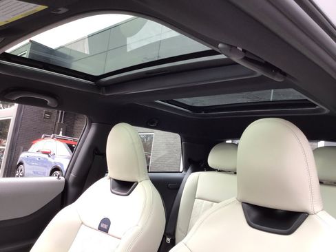 New 2026 MINI Cooper 2-Door Hardtop image 21