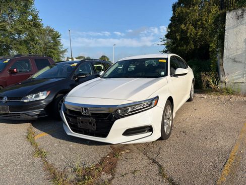 Used 2018 Honda Accord LX image 5