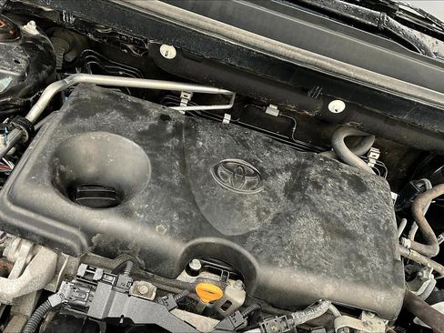 Used 2019 Toyota RAV4 XLE image 38