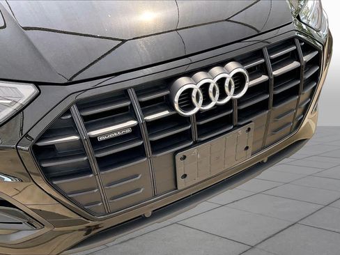 Used 2025 Audi Q5 2.0T Premium w/ Convenience Plus Package AWD/4WD image 30
