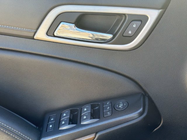 Used 2020 GMC Yukon Denali w/ Denali Ultimate Package RWD image 26