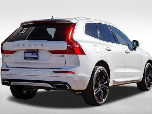Used 2018 Volvo XC60 T8 R-Design w/ Convenience Package image 8