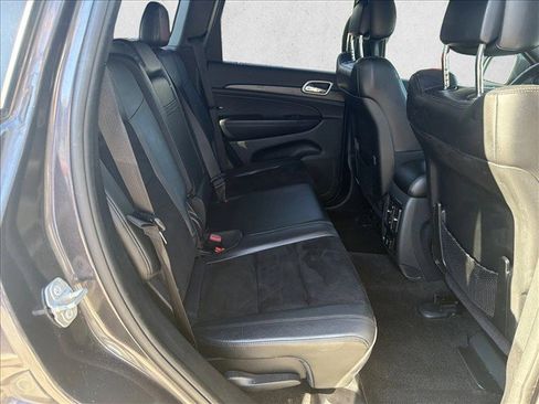 Used 2018 Jeep Grand Cherokee Altitude RWD image 23