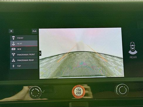 New 2026 Porsche Macan image 19