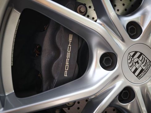 Used 2025 Porsche 718 Cayman RWD image 14
