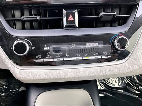 Used 2020 Toyota Corolla L image 31