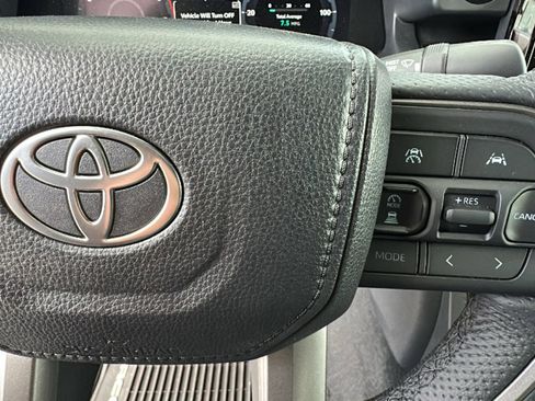 New 2025 Toyota Tacoma TRD Off-Road image 20