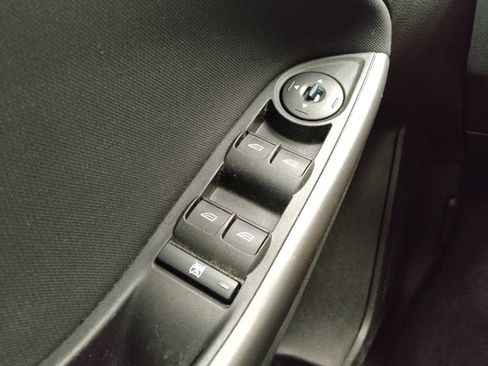 Used 2018 Ford Focus SEL w/ Cold Weather Package FWD image 27