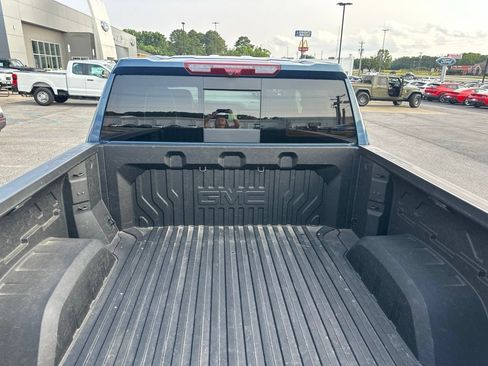 Used 2025 GMC Sierra 1500 Denali Ultimate AWD/4WD image 10