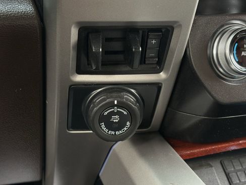 Used 2021 Ford F450 King Ranch w/ King Ranch Ultimate Package image 23