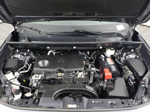 Used 2021 Toyota RAV4 XLE Premium FWD image 15