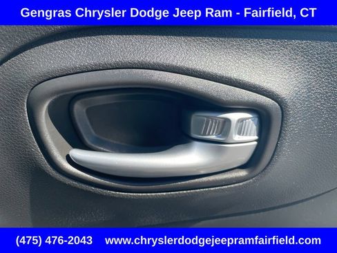 Used 2017 Jeep Renegade Altitude AWD/4WD image 13