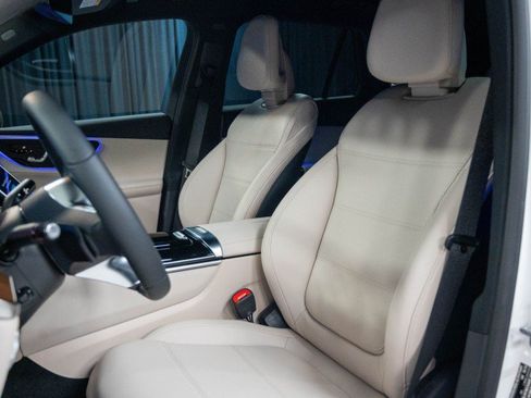 New 2026 Mercedes-Benz GLC 300 image 11