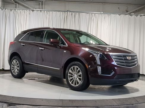 Used 2018 Cadillac XT5 Luxury w/ Driver Awareness Package image 16