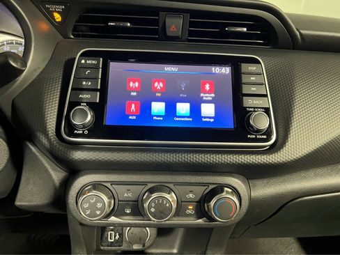 Used 2025 Nissan Kicks Play S image 11