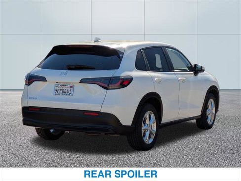 Certified 2023 Honda HR-V LX image 7